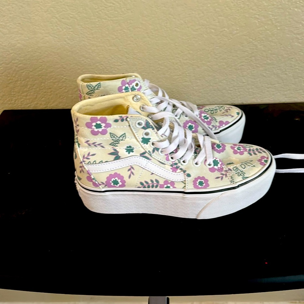 Women’s Vans Sk8 Hi Tapered Stackform Shoe White Pastel Floral Platform Sneakers